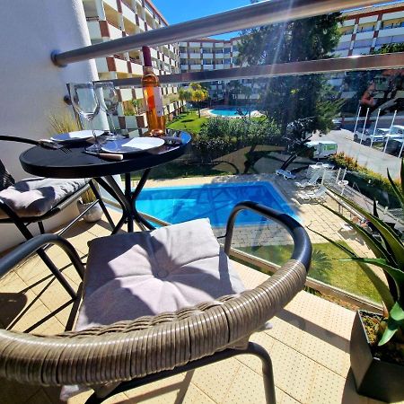 קווארטיירה Zarco - Cosy Apartment In Vilamoura With A Balcony With View To The 2 Swimming Pools - Near The Beach & The Marina מראה חיצוני תמונה
