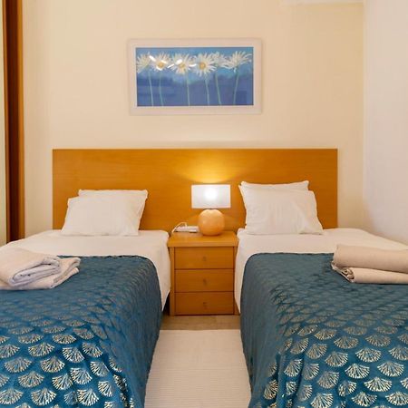 קווארטיירה Zarco - Cosy Apartment In Vilamoura With A Balcony With View To The 2 Swimming Pools - Near The Beach & The Marina מראה חיצוני תמונה