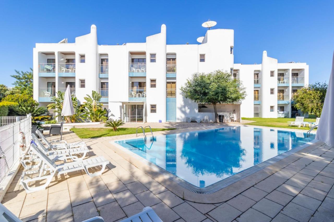 קווארטיירה Zarco - Cosy Apartment In Vilamoura With A Balcony With View To The 2 Swimming Pools - Near The Beach & The Marina מראה חיצוני תמונה