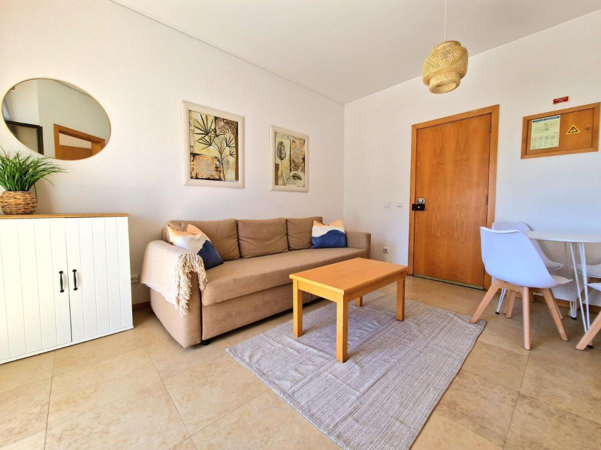 קווארטיירה Zarco - Cosy Apartment In Vilamoura With A Balcony With View To The 2 Swimming Pools - Near The Beach & The Marina מראה חיצוני תמונה