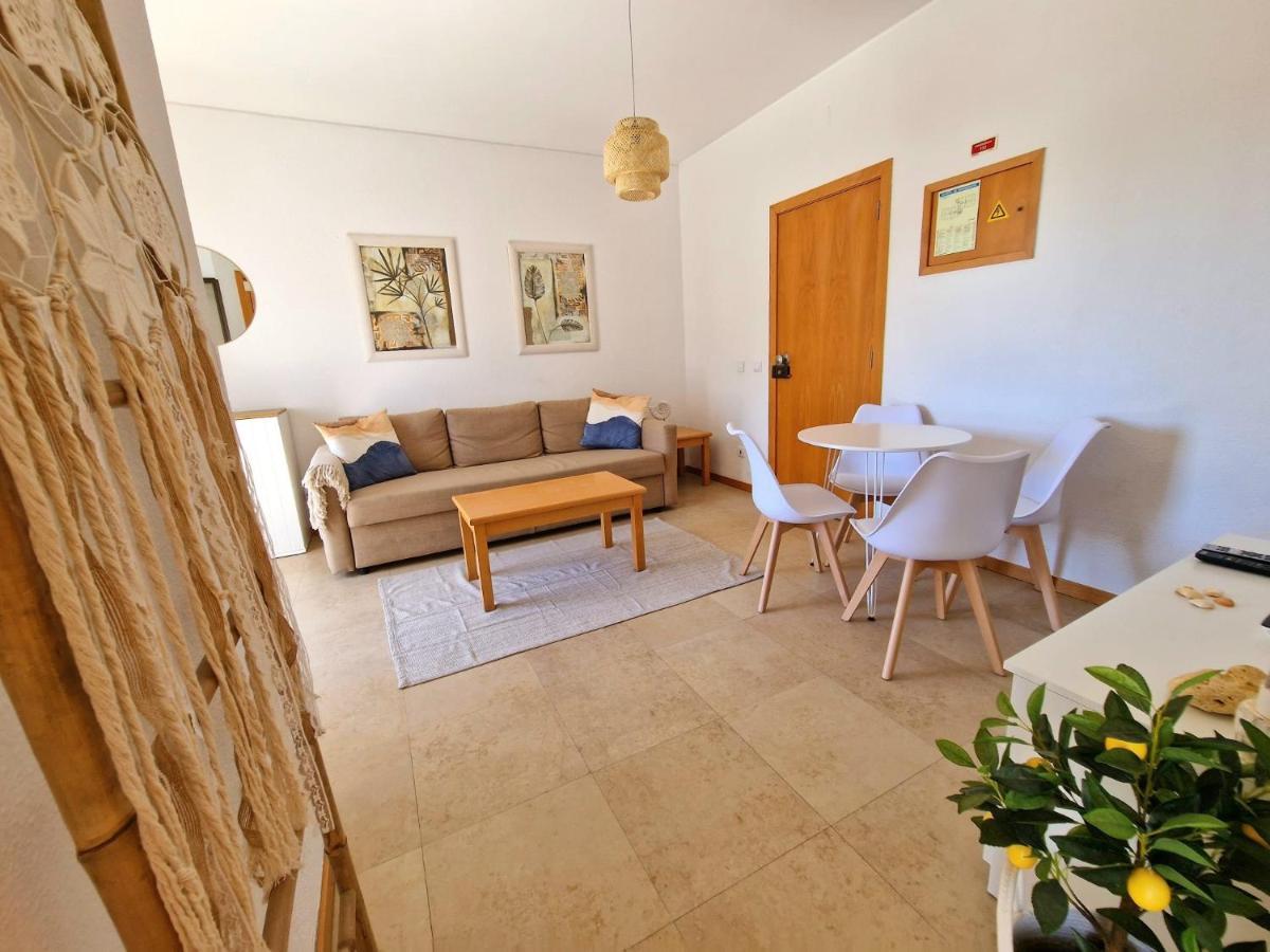 קווארטיירה Zarco - Cosy Apartment In Vilamoura With A Balcony With View To The 2 Swimming Pools - Near The Beach & The Marina מראה חיצוני תמונה