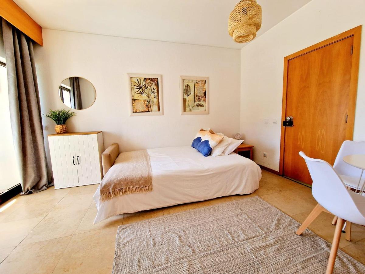 קווארטיירה Zarco - Cosy Apartment In Vilamoura With A Balcony With View To The 2 Swimming Pools - Near The Beach & The Marina מראה חיצוני תמונה