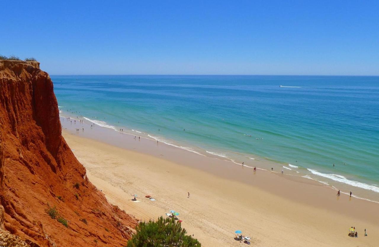 קווארטיירה Zarco - Cosy Apartment In Vilamoura With A Balcony With View To The 2 Swimming Pools - Near The Beach & The Marina מראה חיצוני תמונה